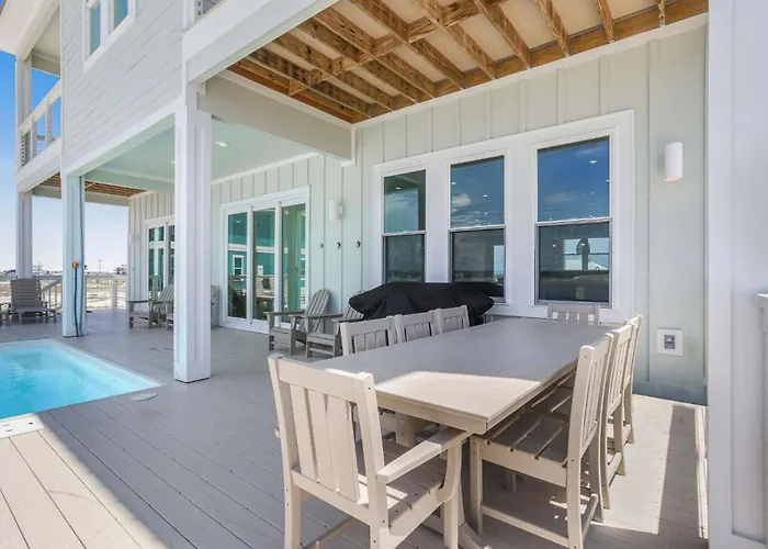 Blessing- Pool Elevator Sleeps 16 Six Bedrooms 6 Baths Holiday home *